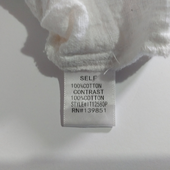 Chic White Ruffle Blouse - Picture 7 of 11